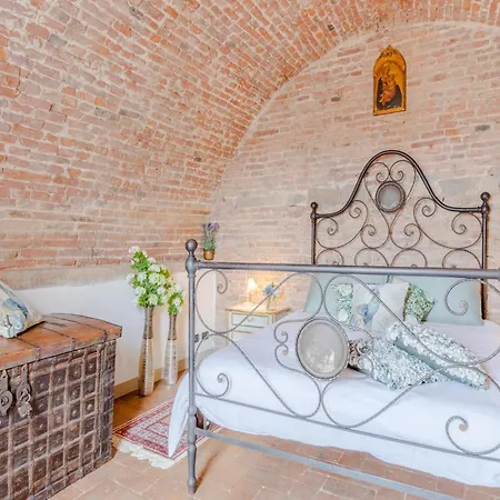 Classic 3 Bedroom Panoramic * Lucca
