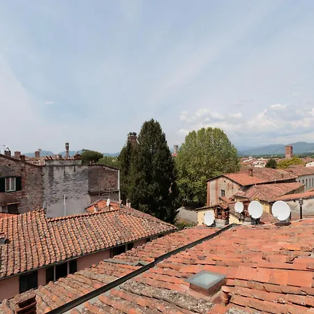 Classic 3 Bedroom Panoramic * Lucca