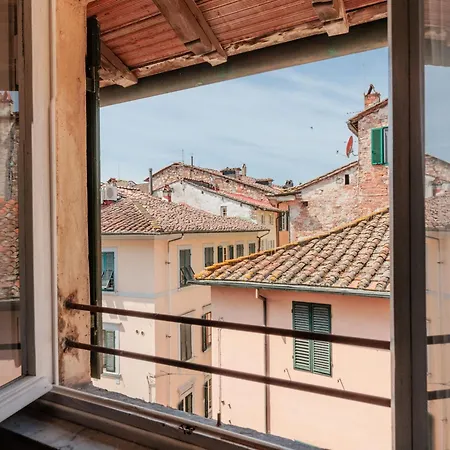 Classic 3 Bedroom Panoramic Apartment *