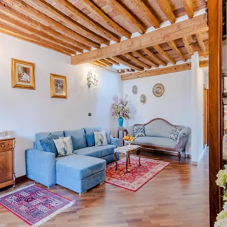 Classic 3 Bedroom Panoramic Apartment *