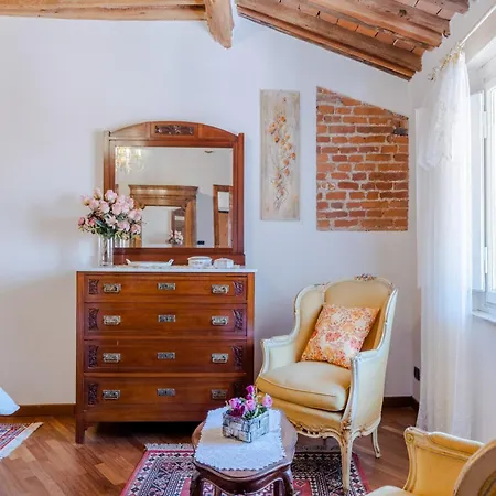 Classic 3 Bedroom Panoramic * Lucca
